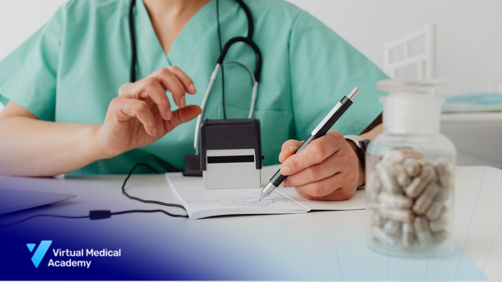 أهم 10 مهارات للممارسين الصحيين عليك إتقانها في 2026